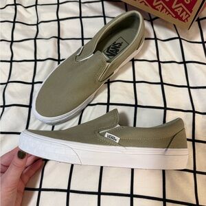 NWT Vans Khaki Slip-On Shoes M6.5/W8.0